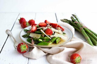 Rezept - Spargelsalat mit Erdbeeren